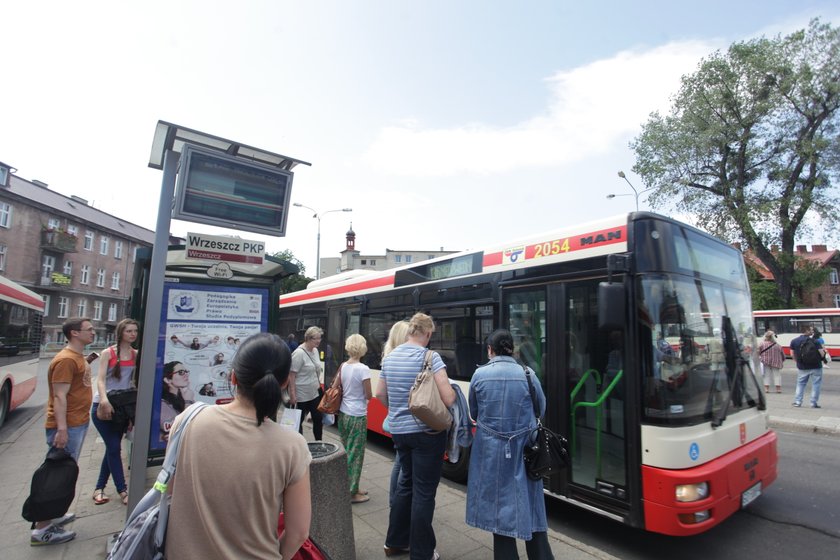 Nie wszystkie elektroniczne wyświetlacze na przystankach działają jak należy