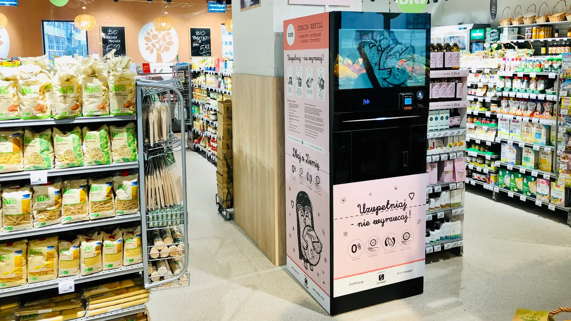 Pierwsze automaty do uzupełniania kosmetyków YOPE stanęły w supermarkecie