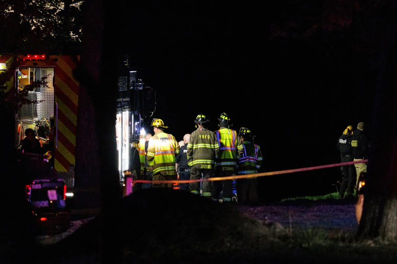 Pao avion u reku u Nebraski