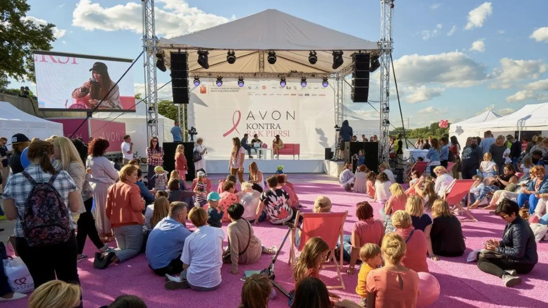 Dzień Różowej Wstążki AVON – razem przeciw rakowi piersi