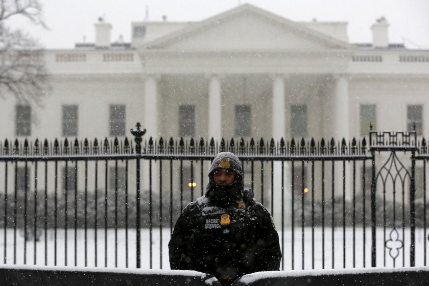 USA. Stan wyjątkowy na wschodnim wybrzeżu USA ogłoszono z powodu śnieżycy