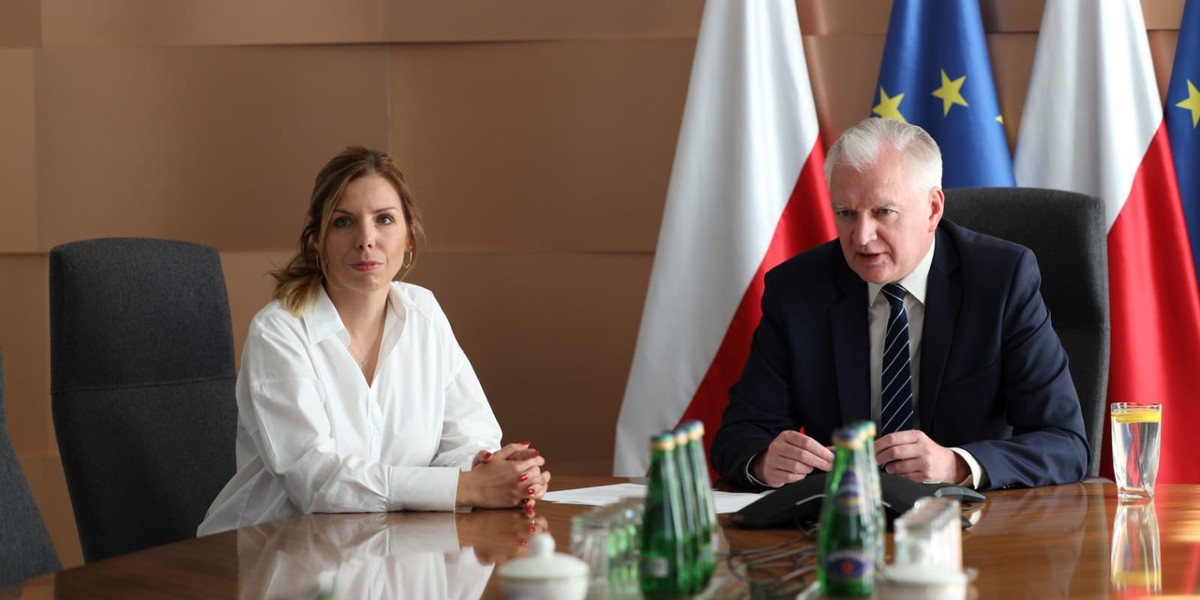 Wicepremier Jarosław Gowin oraz była wiceminister  rozwoju, pracy i technologii Anna Kornecka spotkali się w poniedziałek z przedsiębiorcami. Głównym tematem był Polski Ład