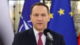 Polacy utknęli na lotniskach Bliskiego Wschodu. Sikorski: Premier ostrzegał