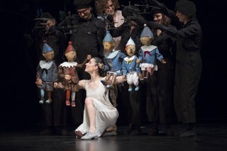 W poszukiwaniu zachwytu. „Król marionetek' w Teatrze Lalka
