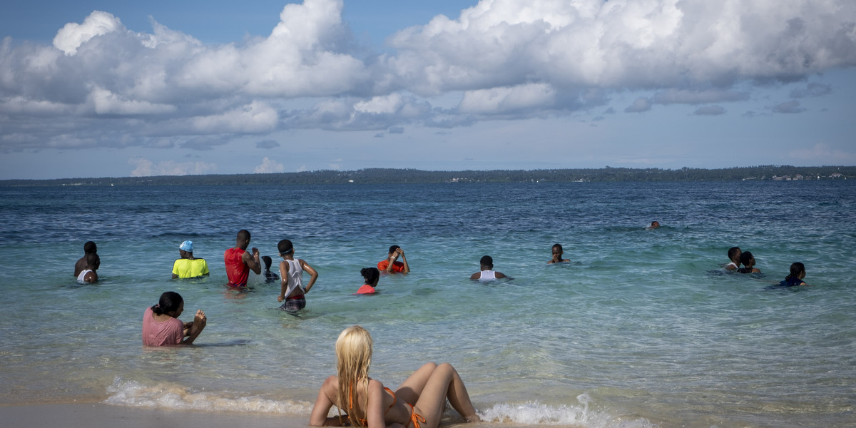 Pracodawcy nie mówią "nie" zmianom dot. urlopów, ale postulują, by do rozmów wrócić po pandemii. Na zdjęciu: Wyspa Changuu, Zanzibar.
