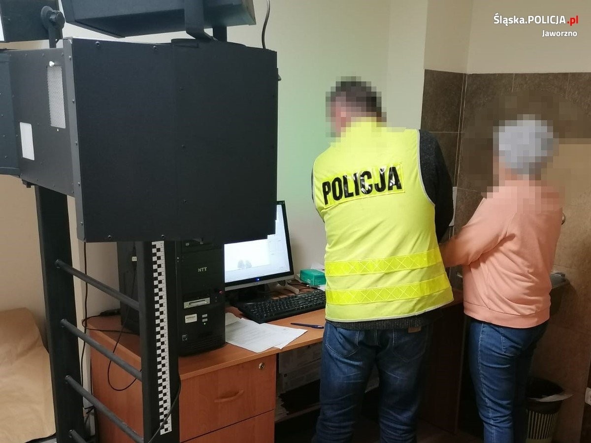 Policja zatrzymała 69-latkę