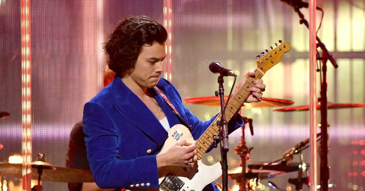 Harry Styles Bit Off the Tip of His Tongue After Taking Magic Mushrooms