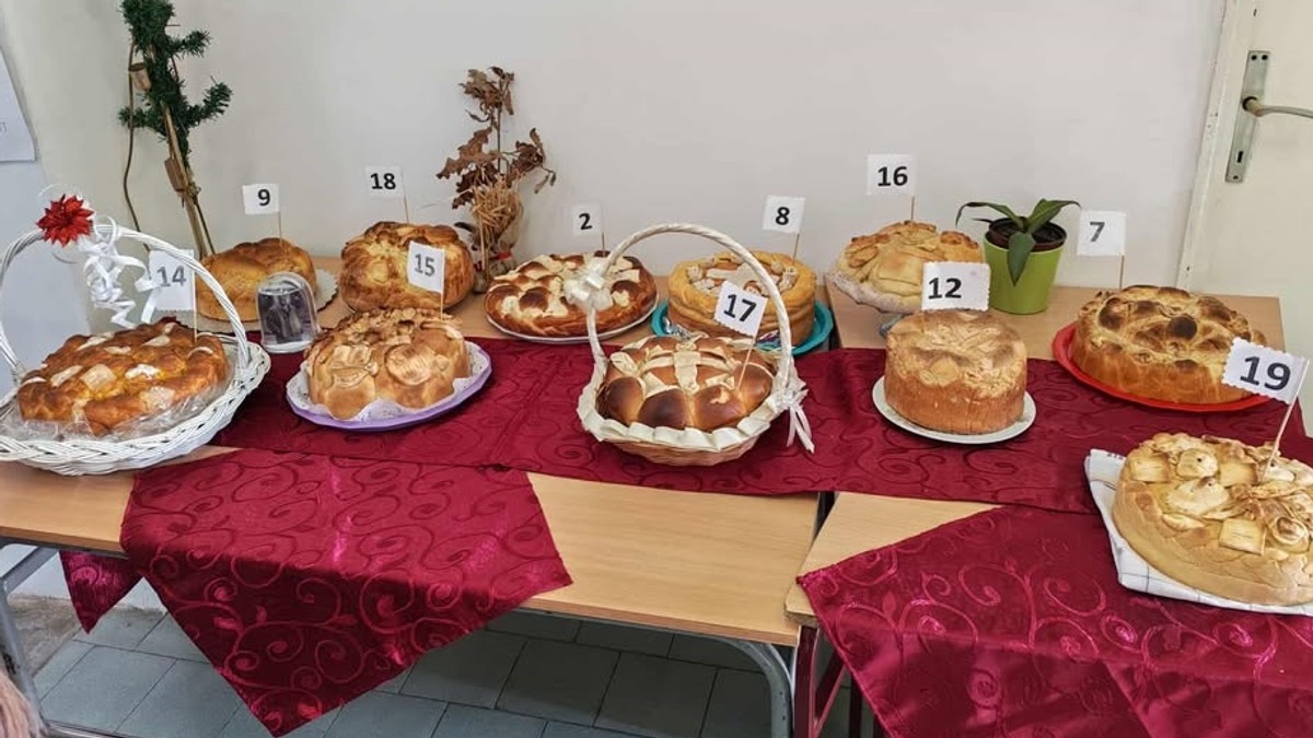 Takmičenje u pravljenju slavskog kolača kod Topole