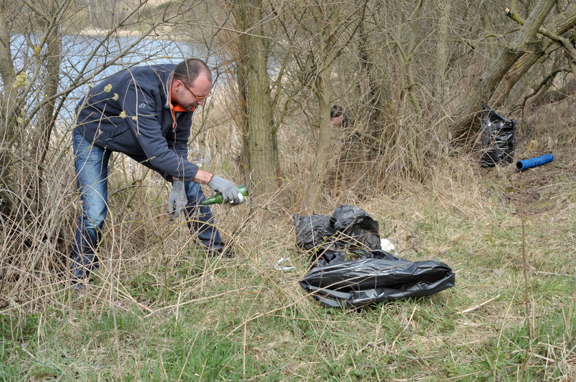 Mieszkańcy Moreny sprzątają dzielnicę 