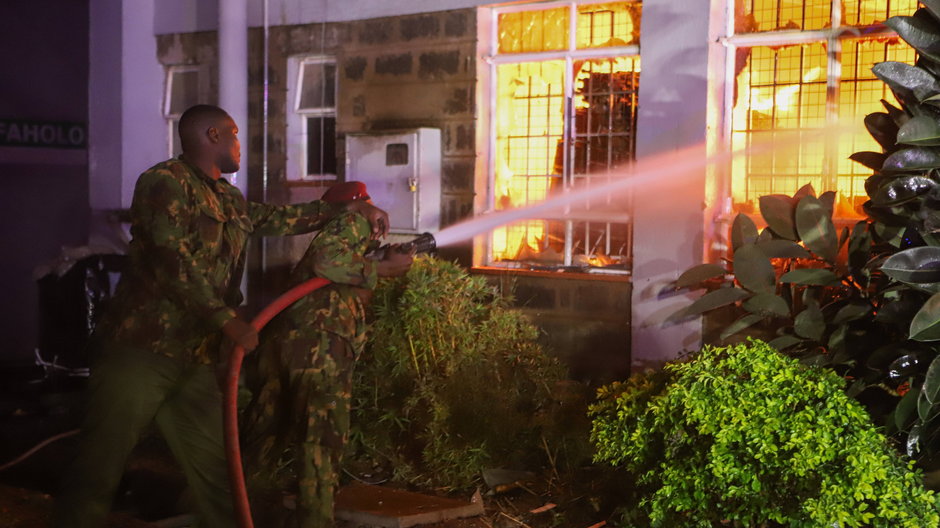 Kenijscy strażacy podczas akcji