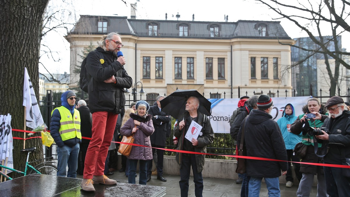 WARSZAWA TRYBUNAŁ KONSTYTUCYJNY KOD PIKIETA (Mateusz Kijowski)