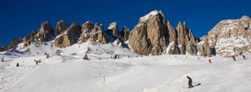 Val Gardena i Alpe di Siusi to prestiżowe ośrodki narciarskie położone w archipelagu Dolomiti Superski. Tutejsze stoki są połączone karuzelą narciarską o łącznej długości 175 km
