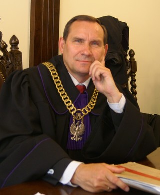 Egzamin sędziowski odpowiedni do rangi