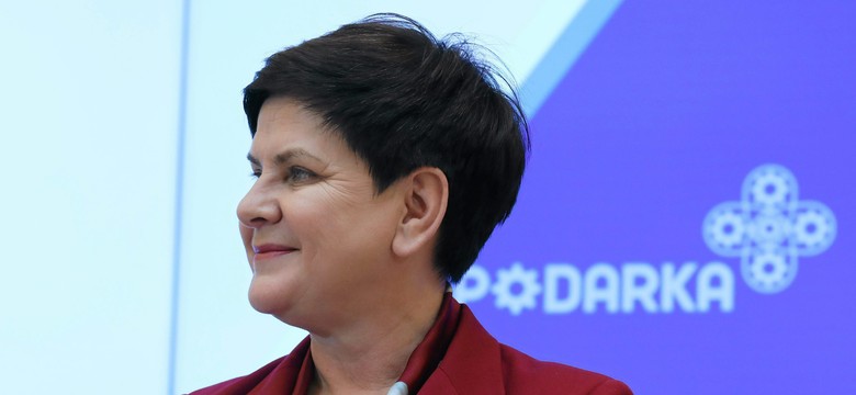 Rośnie poparcie dla rządu. Premier Szydło: Ciężka praca przynosi efekty