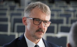 Mazur zwróci się do PK ws. wpisów internetowych jednego z członków KRS