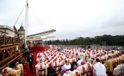 ŚDM: Papież Franciszek na Jasnej Górze. Msza z okazji 1050 rocznicy chrztu Polski. RELACJA