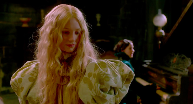 Mia Wasikowska oczekuje ciepłego powitania w Crimson Peak