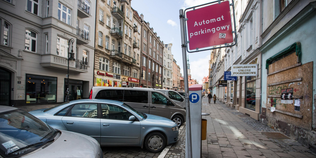 Nie zniosą opłat w strefie