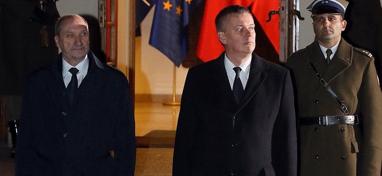 Siemoniak: Nie przełamię się opłatkiem z Macierewiczem. Nie chcę mieć z nim nic wspólnego