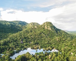 Ulpotha Im Yoga- und Ayurveda-Retreat im Landesinneren lebt man ohne Elektrizität oder warmes Wasser. 