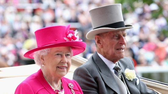 Arcpirító megjegyzéssel hozta zavarba Erzsébet királynőt Fülöp herceg, egy bennfentes árulta el a pikáns részleteket