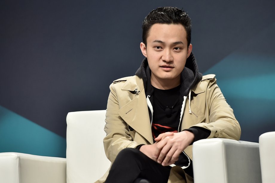 Justin Sun to kryptowalutowy milioner, który jako ostatni wylicytował lunch z Buffettem - i próbował przekonać miliardera do bitcoina