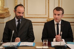 Francuzi chcą na prezydenta Philippe'a, nie Macrona