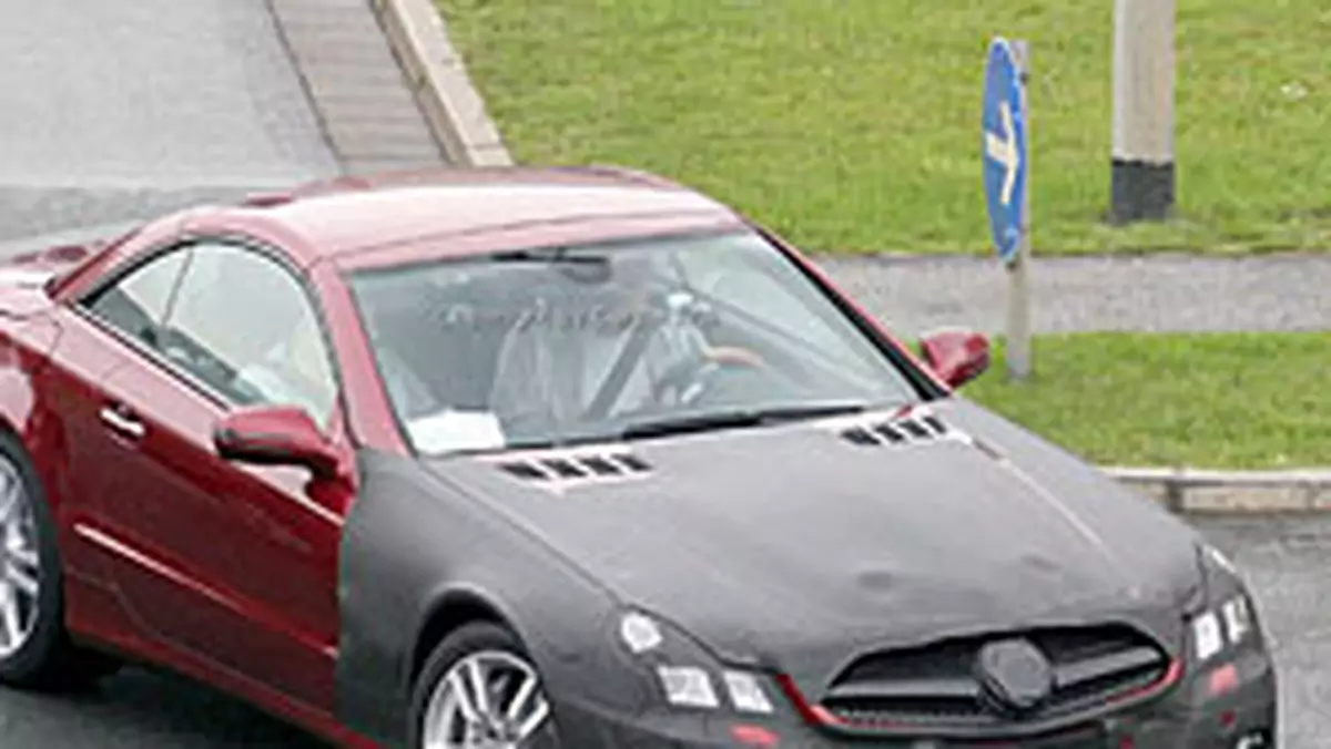Zdjęcia szpiegowskie: Podstawowy lifting dla Mercedesa-Benz SL