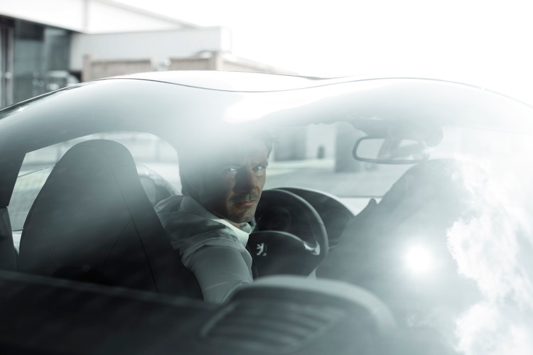 Francuska marka ujawniła pierwsze zdjęcia samochodu jakiego jeszcze nie widziałeś