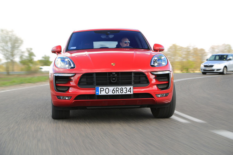 Porsche Macan GTS - czerwony alarm