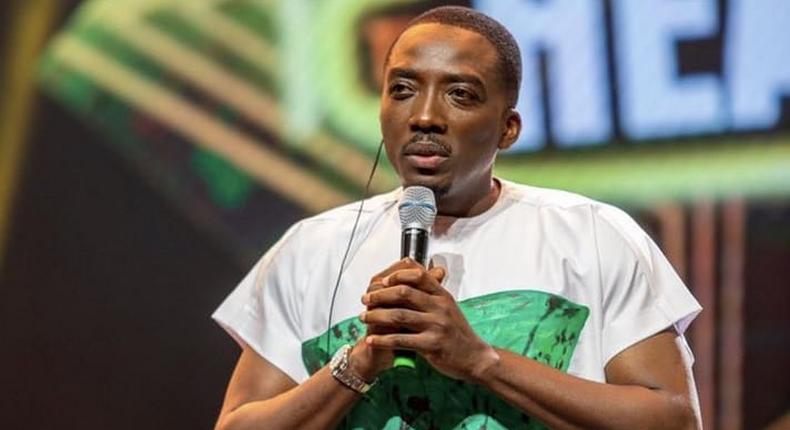 Bovi's tribute with his shirt was one of the highlights of the Headies on Sunday [Instagram/EveryEveryNG]