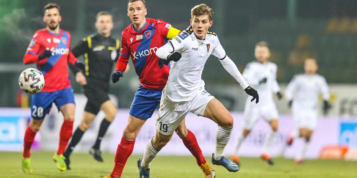 Pogoń liderem ekstraklasy. Raków – Pogoń 0:1