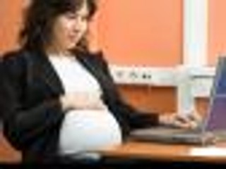 Fikcyjna firma pozwoli matce pobierać wysokie zasiłki - nawet 9 tys. zł