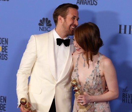 Emma Stone oraz Ryan Gosling ze Złotymi Globami za "La La Land"