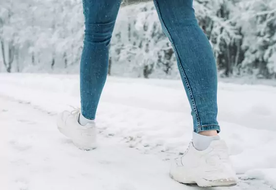 Sposoby na to, by buty nie ślizgały się zimą. Trzeci patent ekspresowy