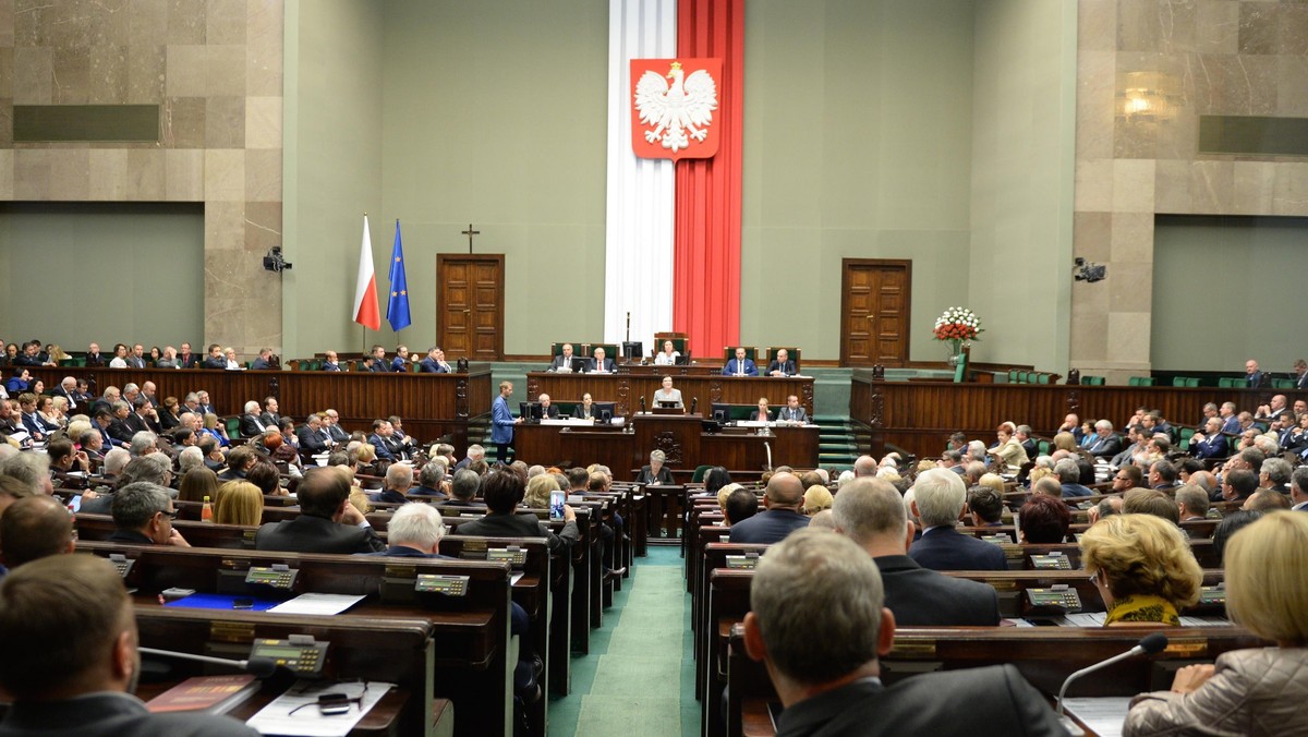 Sejm polityka sala plenarna Sejmu politycy