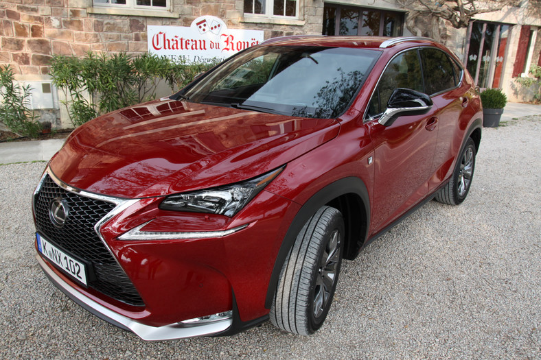 Lexus NX 200t