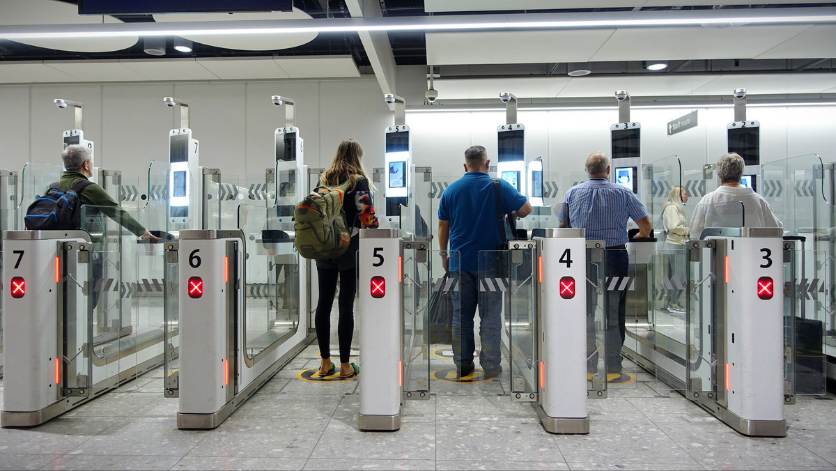 Kraków Airport będzie mieć bramki do automatycznej odprawy - Podróże