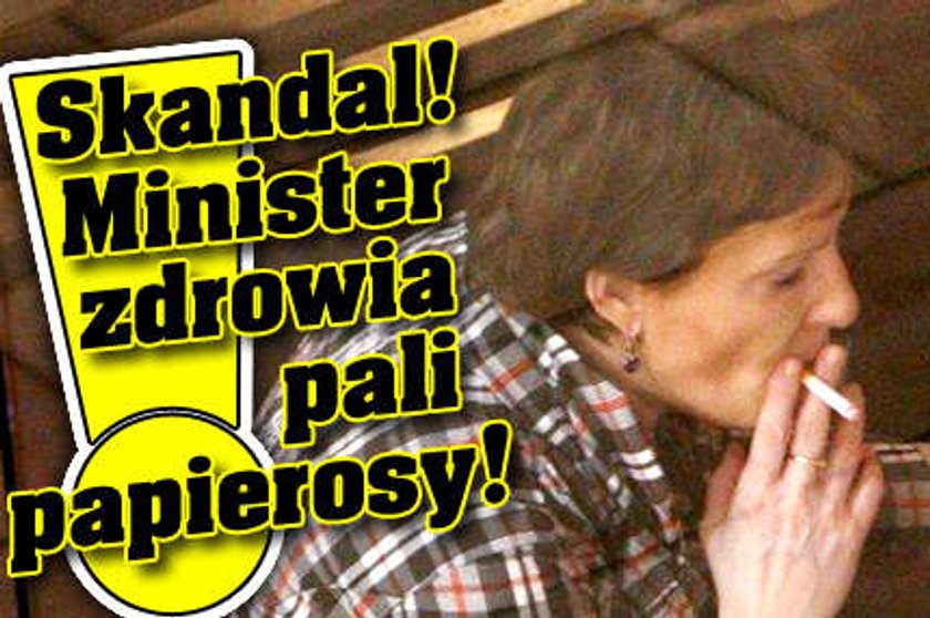 Skandal! Minister zdrowia pali papierosy!