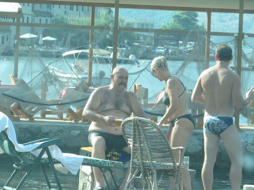 .Ljubomir Bandović u Crnoj Gori na plaži