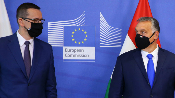 Premierzy Mateusz Morawiecki i Viktor Orban