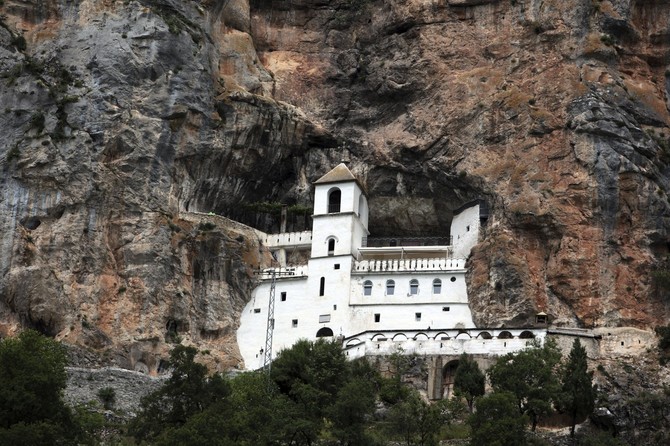 Manastir Ostrog
