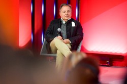 Robert Makłowicz w żonie zakochał się "w mgnieniu oka". Wzięli nietypowy ślub