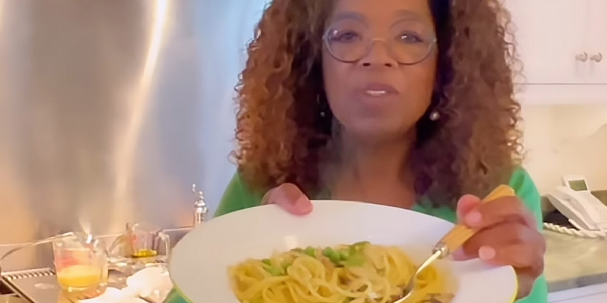 Oprah Winfrey do cytrynowego makaronu zamiast śmietany dodaje wodę.