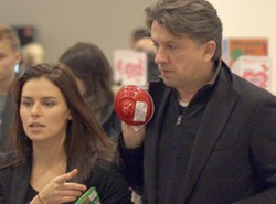 Urbańska i Józefowicz kupili... bąka