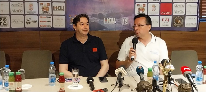 Dejan Dabić i umetnički direktor festivala glumac Rastko Janković