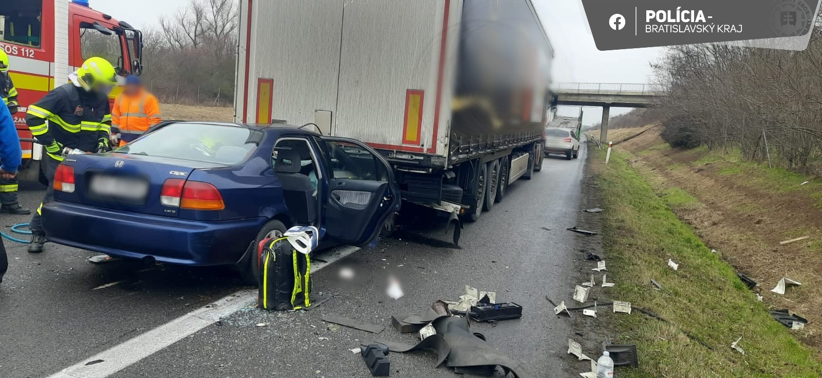 Pre nehodu je neprejazdná časť D2 z Malaciek do Bratislavy.