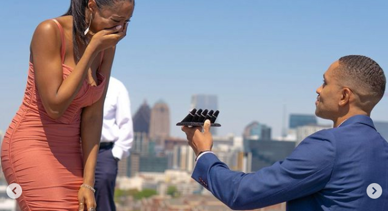 Man proposes marriage to fiancée with 5 different diamond rings, all on the same finger