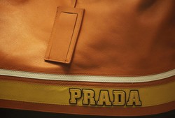 Nie wszystko złoto... Jak rozpoznać podrobione torebki?