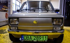 e-Maluch z Głuszycy za 6 tys. zł. Zapaleniec przerobił fiata 126p na samochód elektryczny i jeździ za darmo